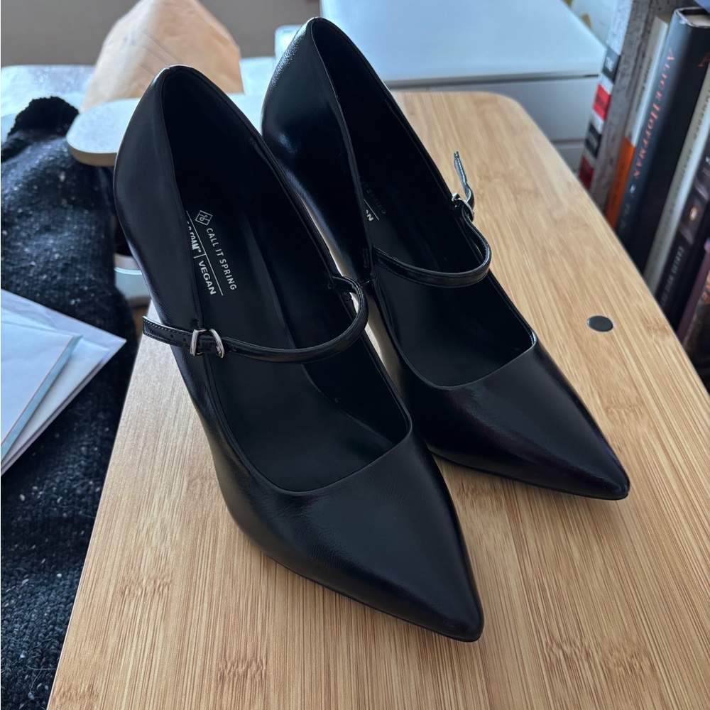 Call it spring ‘maisie’ heels NWOB